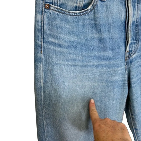 Levi’s - Wedgie Straight, Icon-Fit, Distressed Cropped High Rise Jeans - Size 27 - Picture 9 of 17